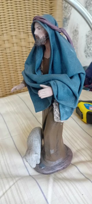 Figura Belén Pastor 21cm con Oveja
