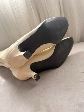 Botas altas piel Zara beige