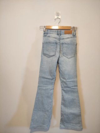 Vaqueros Stradivarius Campana Talla 34