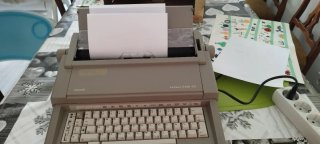 Olivetti Lettera E 501-II Máquina Escribir