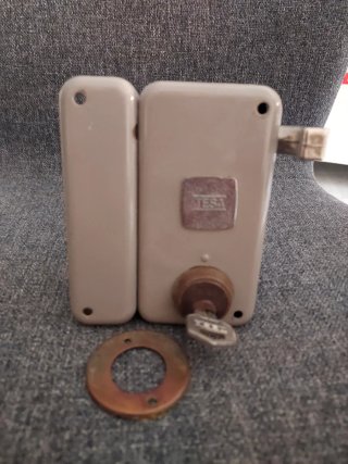 Cerradura completa a estrenar. Marca Lince