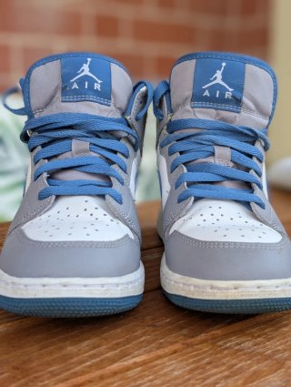 Nike Air Jordan 1 Mid Scarpe