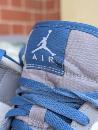 Nike Air Jordan 1 Mid Scarpe