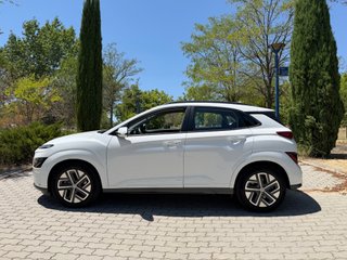 Hyundai Kona 150kW EV Maxx