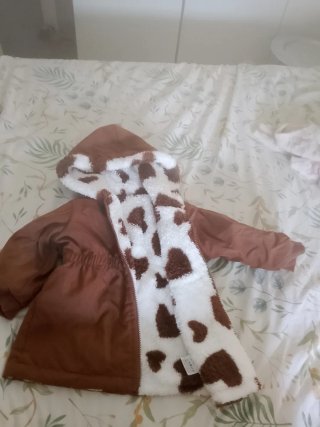 Chaqueta reversible bebé marrón y blanco