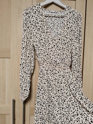 Vestido estampado beige y negro