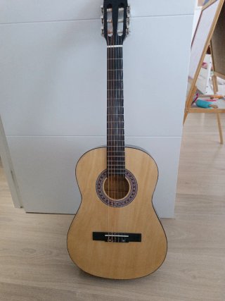 Funda azul para guitarra infantil