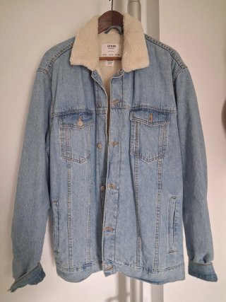 Chaqueta vaquera Bershka forro borreguito XL