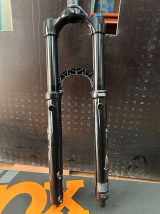 Horquilla FOX FLOAT 36 Rhythm 160mm GRIP
