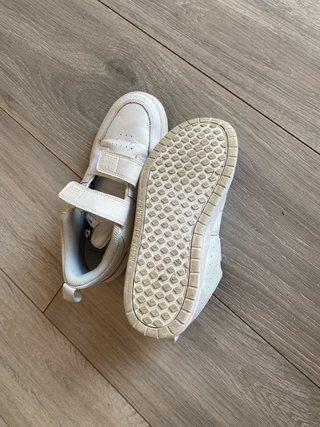 Zapatillas Nike niño talla 33,5