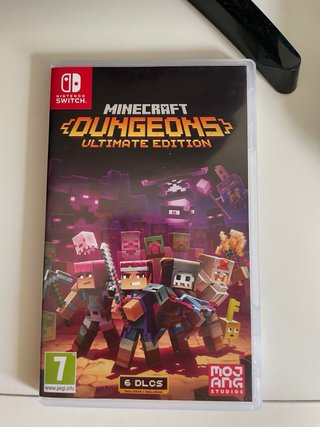 Nintendo Switch con mando Pro, juegos y funda