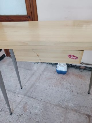 Mesa plegable madera y metal