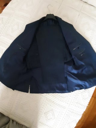 Traje de hombre azul