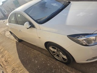 opel insignia 2.0 2013