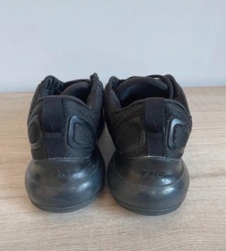 Nike Air Max 720 Negras