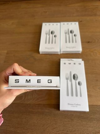 Pack 4 Juegos de Cubiertos SMEG nuevos