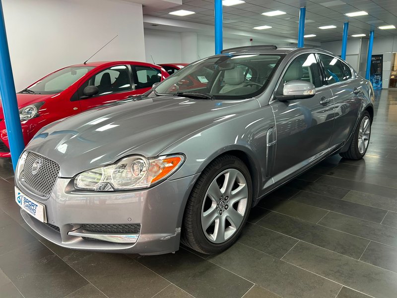 Jaguar XF 2008 - foto 1