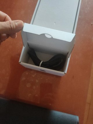 Xbox One X Negra + mando +6 Juegos