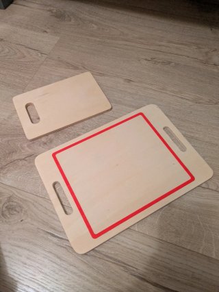 Cocinita de madera con accesorios