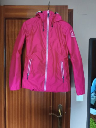 Chubasquero mujer rosa