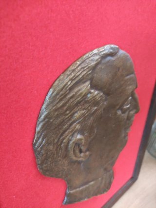 Busto Franco Bronce Rojo