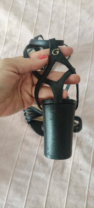 Sandalias Guess Tacón Negro