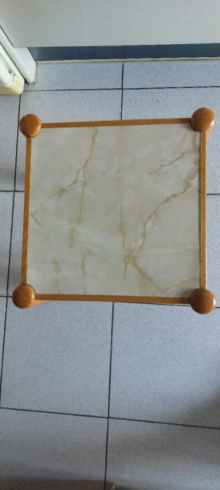 Taburete madera y mármol