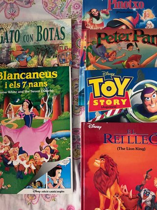 Libros disney catalan y inglés