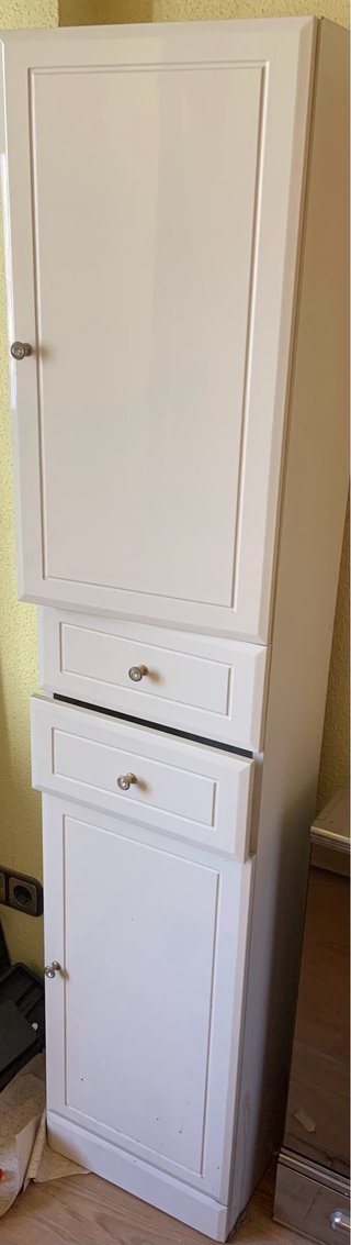 Armario de baño blanco de madera