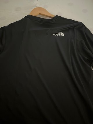 Camiseta técnica The North Face Negra