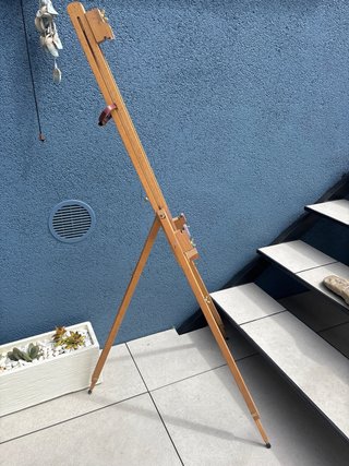 Caballete de madera de trípode plegable