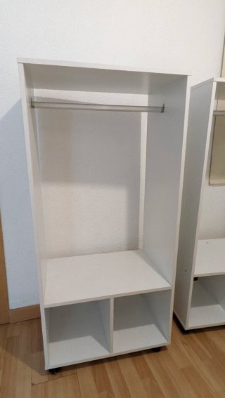 2 Percheros Blanco Madera 20€ cada