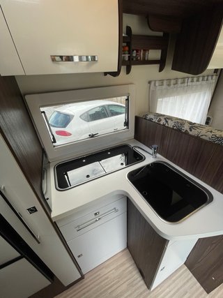 Ford benimar Tessoro 442