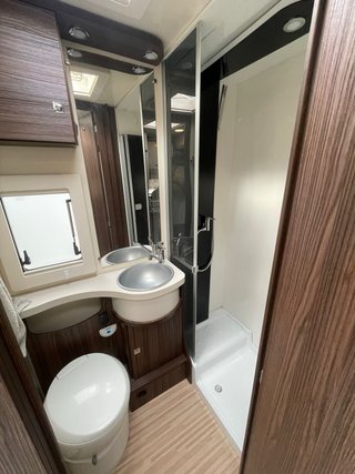 Ford benimar Tessoro 442
