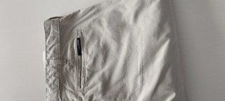 Pantalón chino beige hombre
