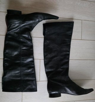Stivali lunghi in nappa nera vintage