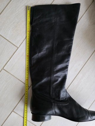 Stivali lunghi in nappa nera vintage
