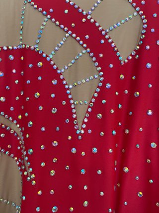 Malla patinaje artístico roja y beige