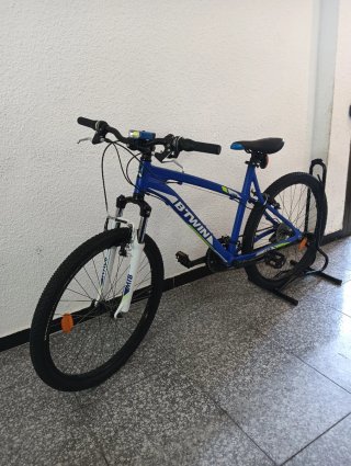 Bicicleta BTWIN Azul Montaña