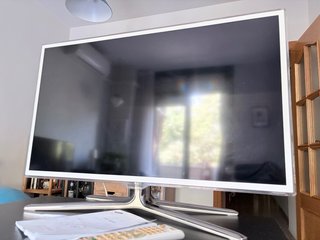 Samsung TV 32 Edición Blanca