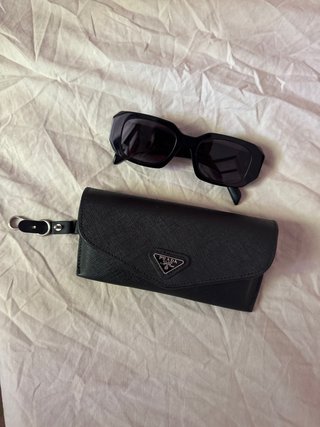 Gafas de sol Prada negras