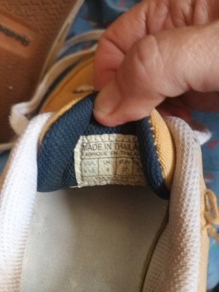 Zapatillas Reebok Amarillas y Blancas