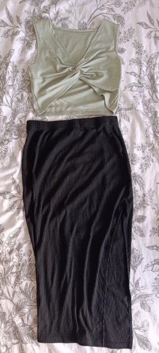 Conjunto Top y Falda Larga