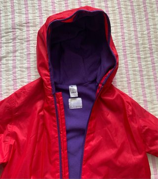 Chubasquero rojo talla 12 años