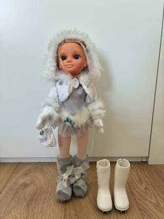Muñeca NANCY- Brillos en la Nieve