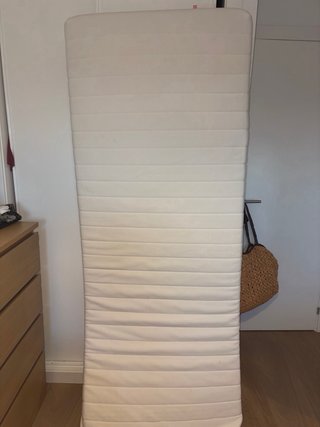 Cama BRIMNES IKEA + 2 colchones