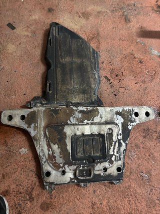 Cubrecarter y caja BMW E46