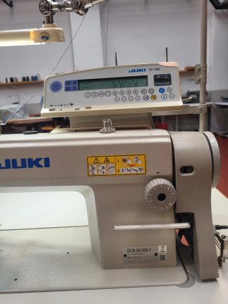 Máquina de coser Juki doble arrastre