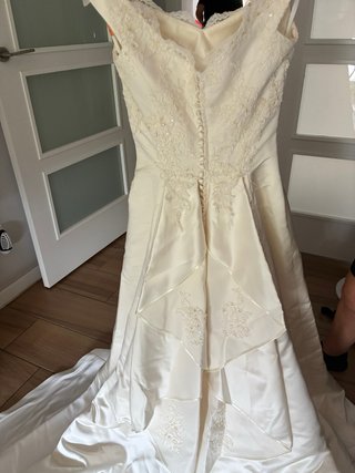 Vestido de Novia crema y Blanco