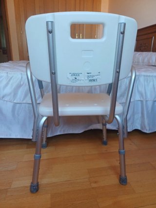 Silla de ducha con reposabrazos